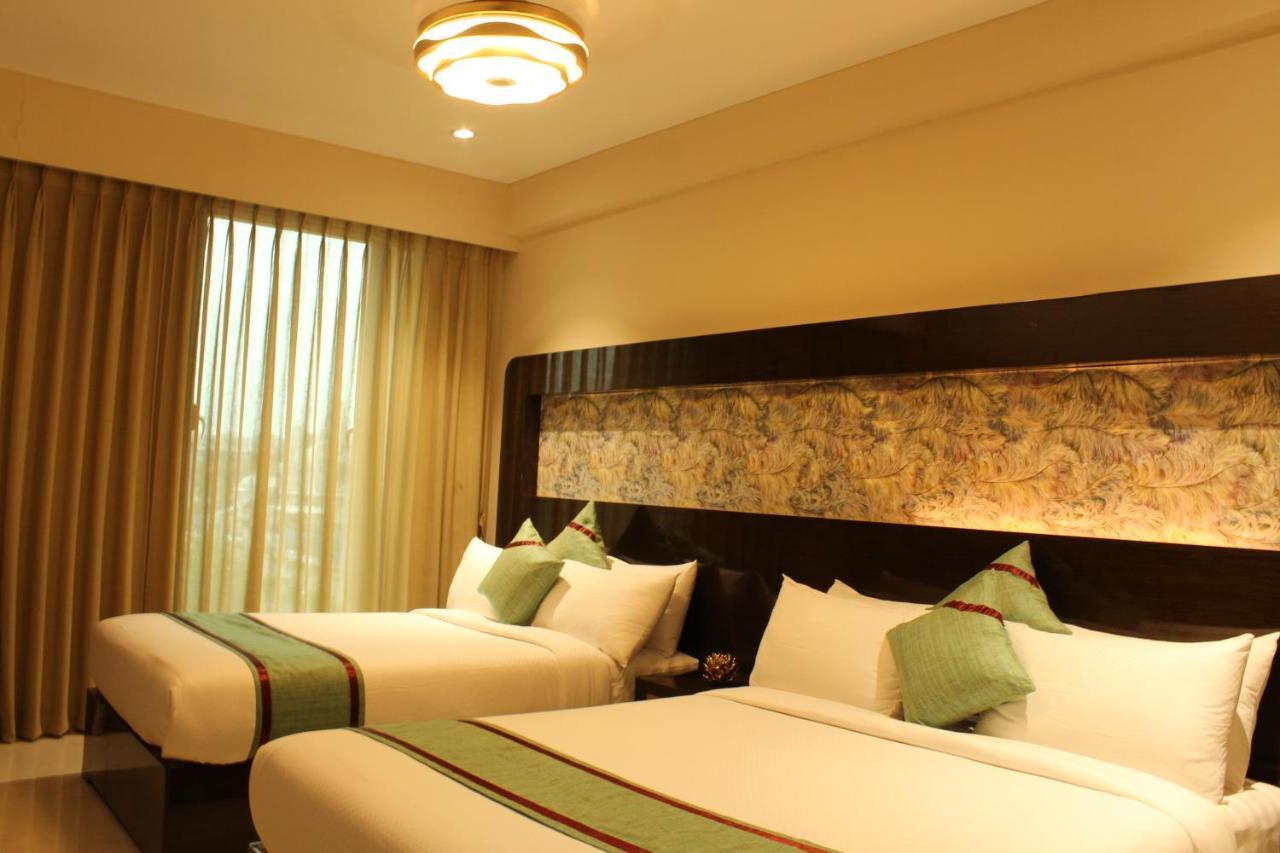 Zip By Spree Hotels Сурат Экстерьер фото